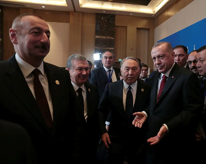 Özbekistan Cumhurbaşkanı Şevket Mirziyoyev’den flaş Azerbaycan ve Türkiye önerisi