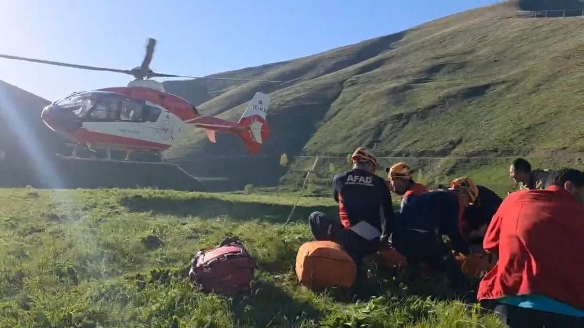 Van'da kayalıklarda mahsur kalan şahıs kurtarıldı