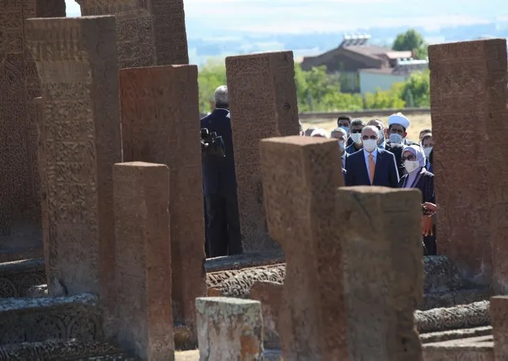 Başkan Erdoğan Bitlis'te! Ahlat Gençlik Merkezi'nin açılışını yaptı