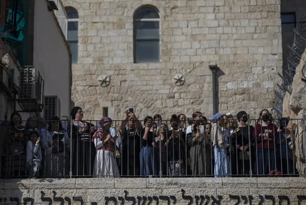 Fanatik Yahudilerden Mescid-i Aksa’ya baskın