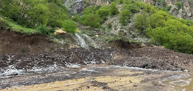 Tunceli’yi dolu ve sağanak vurdu