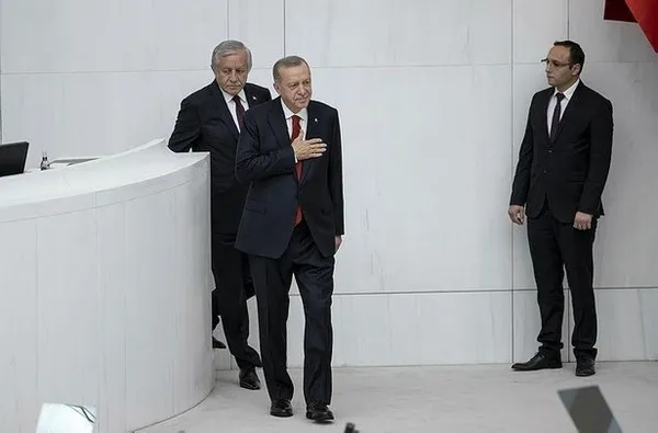 TBMM'de CHP-HDP ittifakı! Başkan Erdoğan Genel Kurul'a girince ayağa kalkmadılar - 2