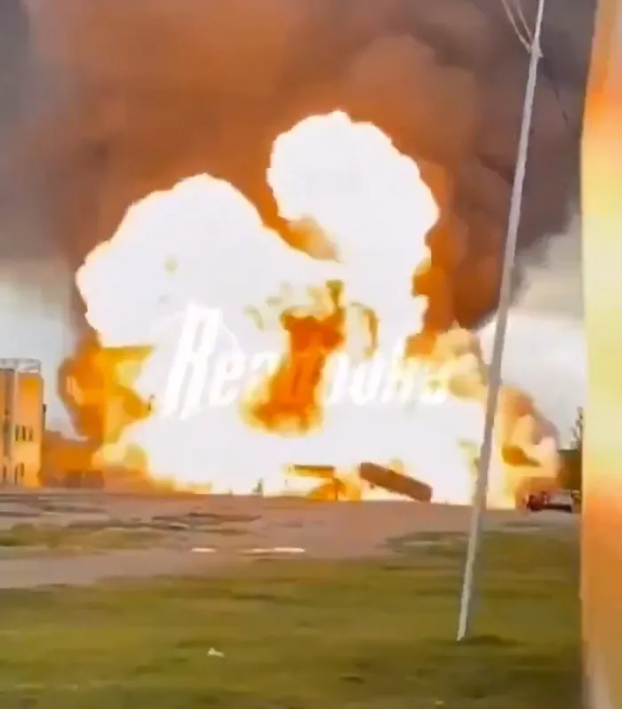 Çeçenistan Grozni’de benzin istasyonunda büyük patlama: Alevler gökyüzünü kapladı