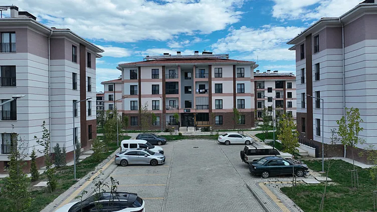 Das Wohnbauprojekt von TOKİ mit 500.000 Wohneinheiten stößt auf großes Interesse! Die Bürger strömen in das Projekt.