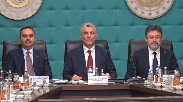 bakan-ibrahim-yumakli-acikladi-gida-denetimlerinde-535-milyon-lira-ceza-kesildi-1703779801213.jpg Bakan İbrahim Yumaklı açıkladı: Gıda denetimlerinde 535 milyon lira ceza kesildi - 4