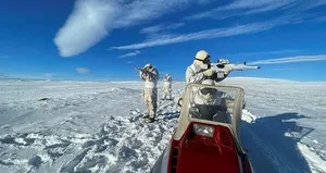 Zorlu kış şartlarında göreve devam