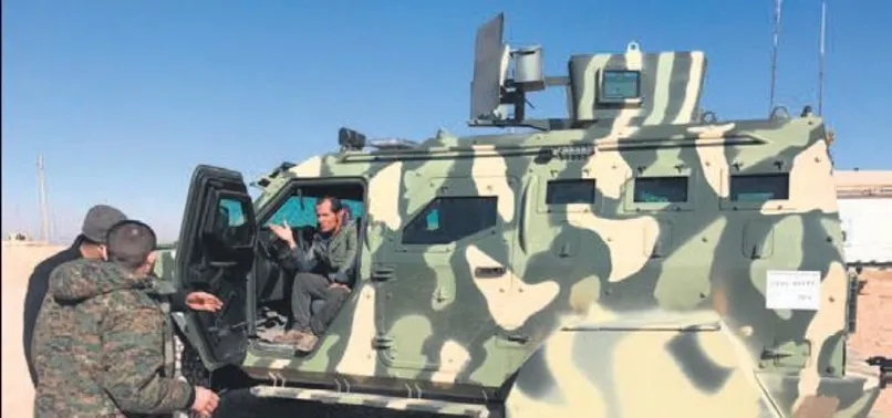 ABD bombalıyor, terör örgütü bayrak dikiyor