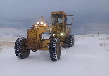 Elazığ'da kar yağışı hayatı felç etti!