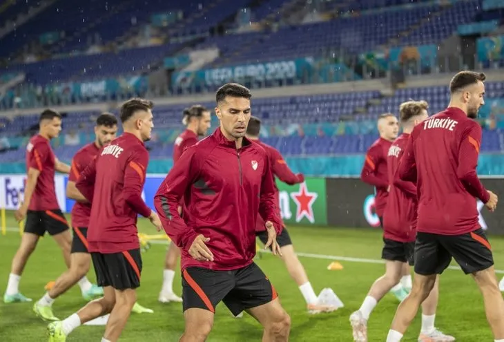 Türkiye EURO 2020'de İtalya karşısında! İşte sahaya çıkacak ilk 11