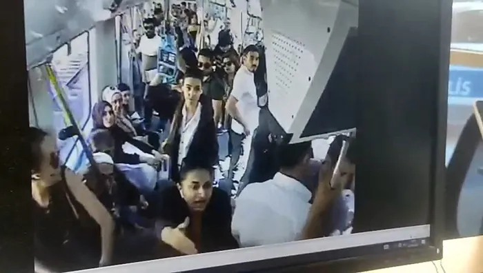 Marmaray’daki kavganın gerçek sebebi A Haber’de! İşte Türkiye’nin konuştuğu olayın perde arkası