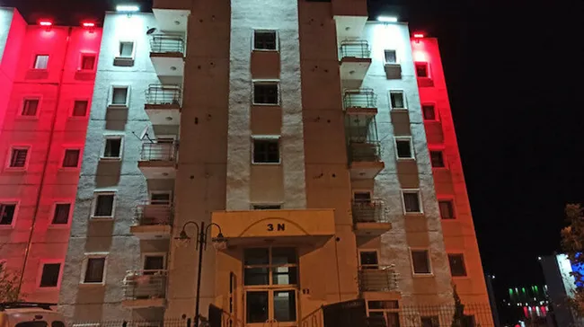 Ankara’da korkunç olay! İki çocuğunun annesini tüfekle başından vurdu sonra oturup ağladı - 1