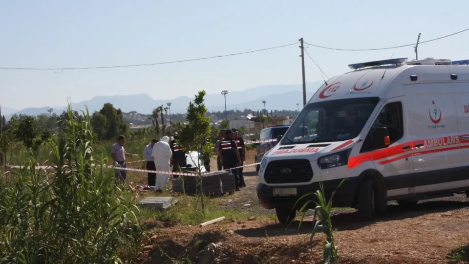 Antalya’da talihsiz kadın, 20 bıçak darbesiyle hunharca öldürüldü | Video