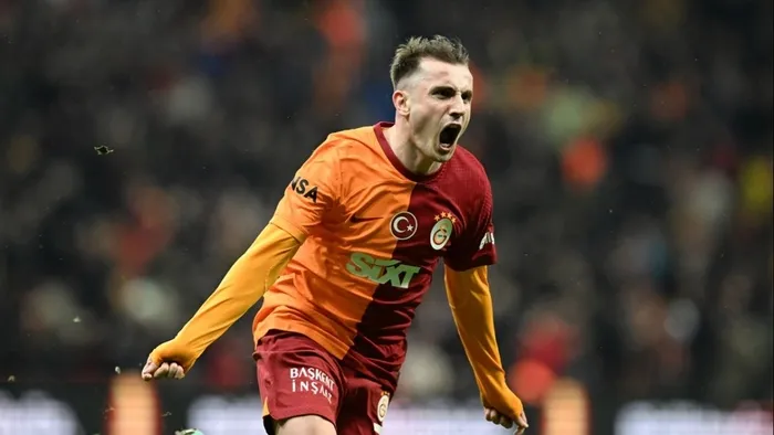 galatasarayda-yaprak-dokumu-okan-buruktan-yildiz-isimlere-nester-1722960880518.jpg Galatasaray'da yaprak dökümü! Okan Buruk'tan yıldız isimlere neşter... - 4