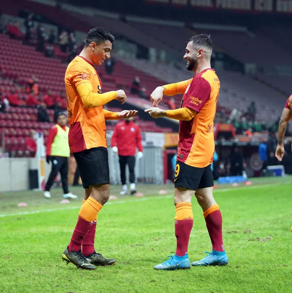 galatasarayli-mustafa-muhammed-ok-atmaya-devam-ediyor-6-macta-6-gole-ulasti-1614452233376.jpg Galatasaraylı Mustafa Muhammed ok atmaya devam ediyor! 6 maçta 6 gole ulaştı - 3