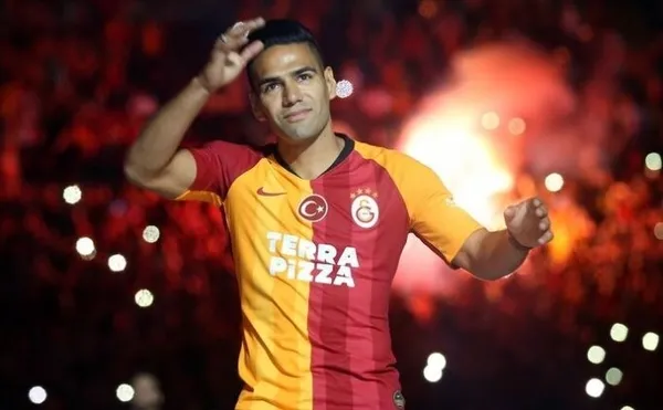 radamel-falcao-galatasaraydan-ayriliyor-mu-surpriz-bir-aciklama-geldi-1613154730440.jpg Radamel Falcao Galatasaray'dan ayrılıyor mu? Sürpriz bir açıklama geldi - 6
