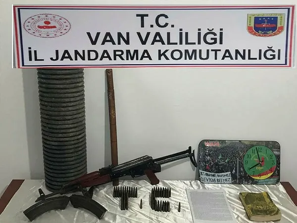 PKK'ya operasyon! Evde yapılan aramada... - 1