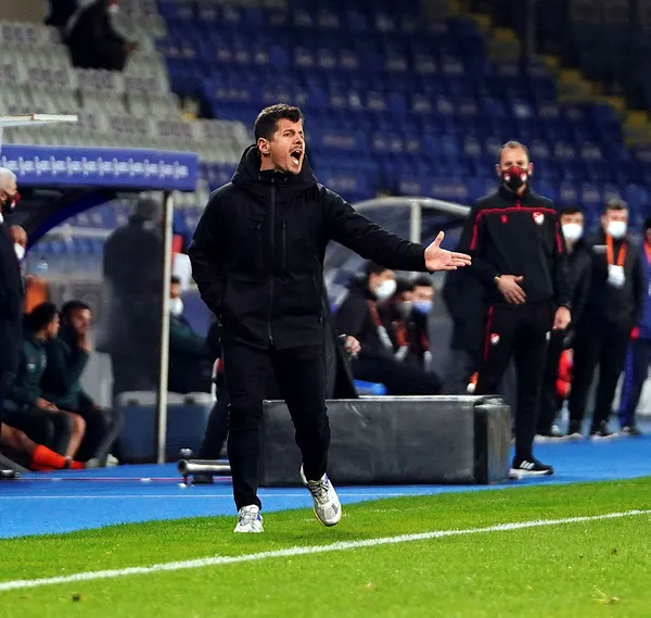 Fenerbahçe’nin zirve aşkı! Başakşehir 1-2 Fenerbahçe MAÇ SONUCU-ÖZET