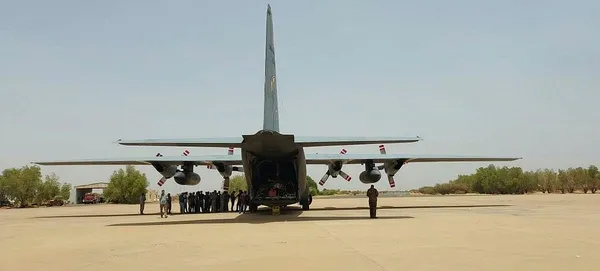 son-dakika-sudanda-turk-tahliye-ucagina-ates-acildi-1682683374660.jpeg Son dakika: Sudan'da Türk tahliye uçağına ateş açıldı! Bakan Hulusi Akar'dan flaş açıklama! Yaralı yada zayiat var mı? - 2