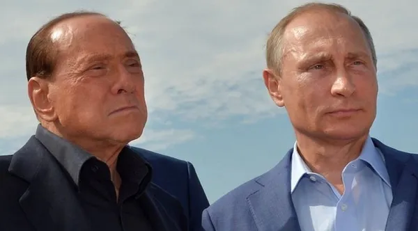 Berlusconi’nin Putin’e hediyesi İtalya’yı karıştırdı