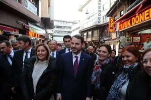 Bakan Albayrak, Bursada ziyaretlerde bulundu