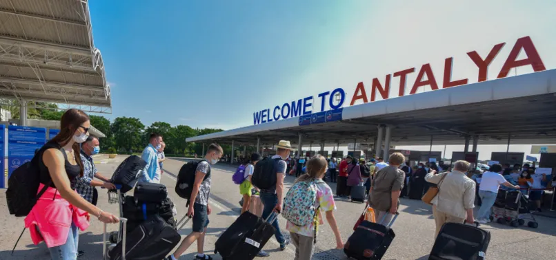 Antalya'ya turist akını! 1 milyonu aştı