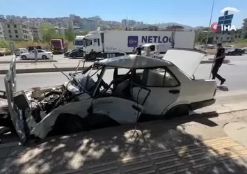 Kazaya karışan otomobil hurdaya döndü