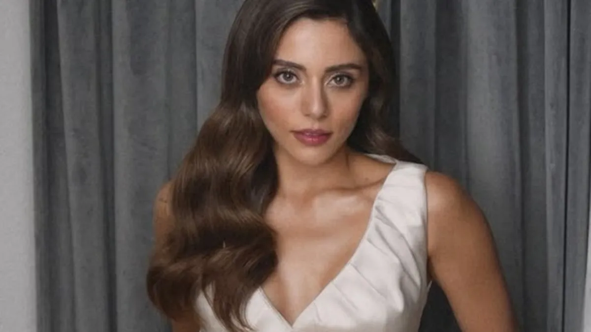 Sıla Türkoğlu'nun annesiyle benzerliği olay oldu! Güzelliğinin sırrı...