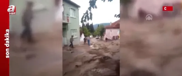 SON DAKİKA | Manisa Saruhanlı'da korkunç görüntü | Sağanak yağış sonrası su baskınları yaşandı - 1