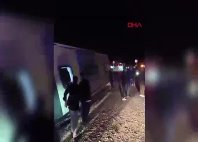 Osmaniye’de yolcu otobüsü devrildi