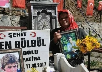 Eren Bülbül doğum gününde unutulmadı: Annesi Ayşe Bülbül mezarlığa koştu! İyi ki doğdun Eren