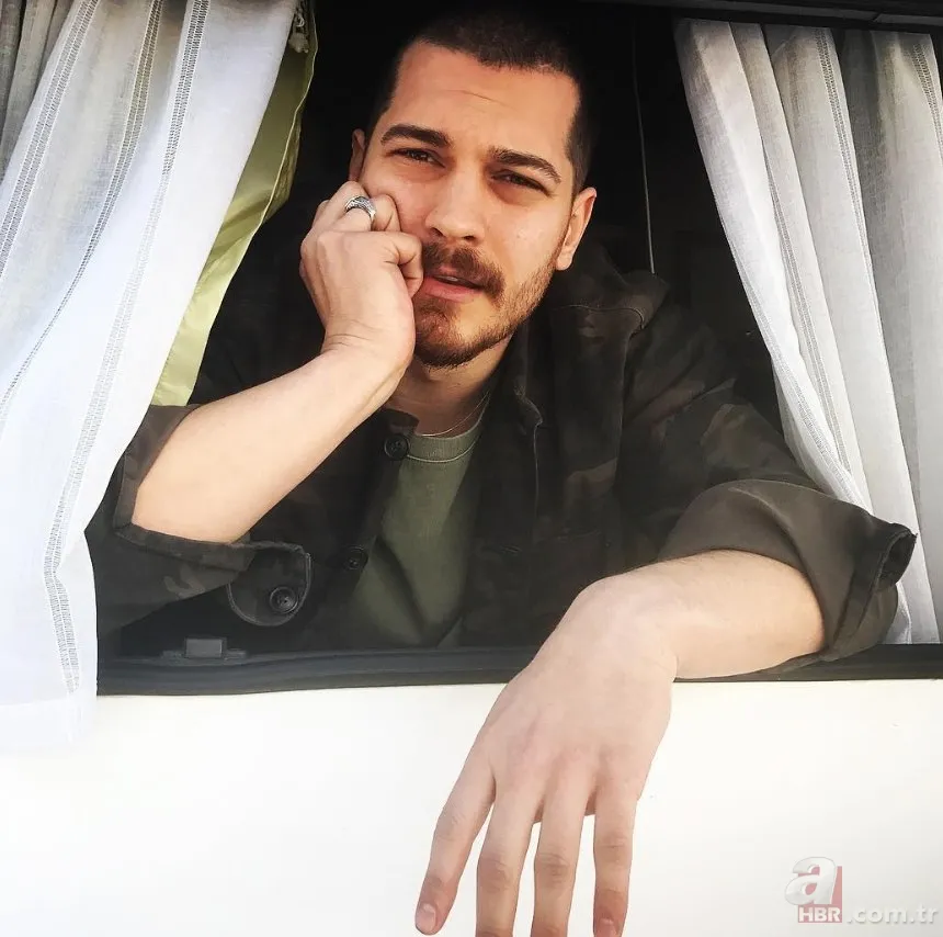 Eşref Rüya'nın başrolü Çağatay Ulusoy'un erkek kardeşini görenler gözlerine inanamadı! 3