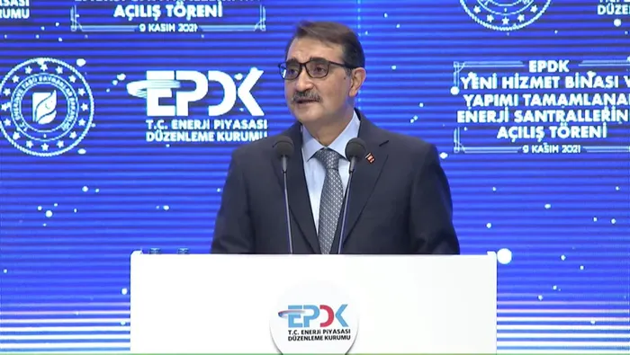 Son dakika: Enerji ve Tabii Kaynaklar Bakanı Fatih Dönmez'den doğal gaz ve petrolle ilgili flaş açıklama: En ekonomik güzergah Türkiye - 2