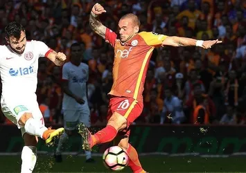 Galatasaray'dan Sneijder açıklaması