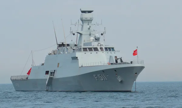 Türk donanmasının göz bebeği TCG Heybeliada’dan tam isabet! Hedef 12’den vuruldu