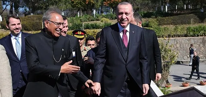 Başkan Erdoğan cuma namazını Pakistan Cumhurbaşkanı Arif Alvi ile birlikte kıldı