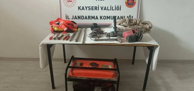 Kaçak kazı yapan 3 kişi yakalandı