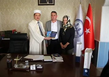 Bulgar Zhivka Müslümanlığı seçti, "Ayşe" adını aldı
