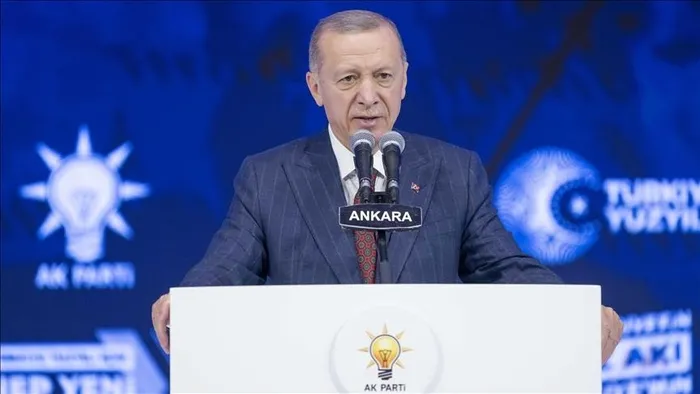 baskan-erdogandan-buyuk-kongre-mesaji-allahin-izniyle-yarim-kalan-hicbir-hikaye-olmayacak-1740137754059.jpeg Başkan Recep Tayyip Erdoğan (AA)