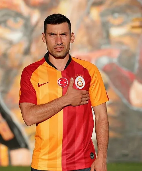 Galatasaray’da yaprak dökümü! Onlara yol göründü