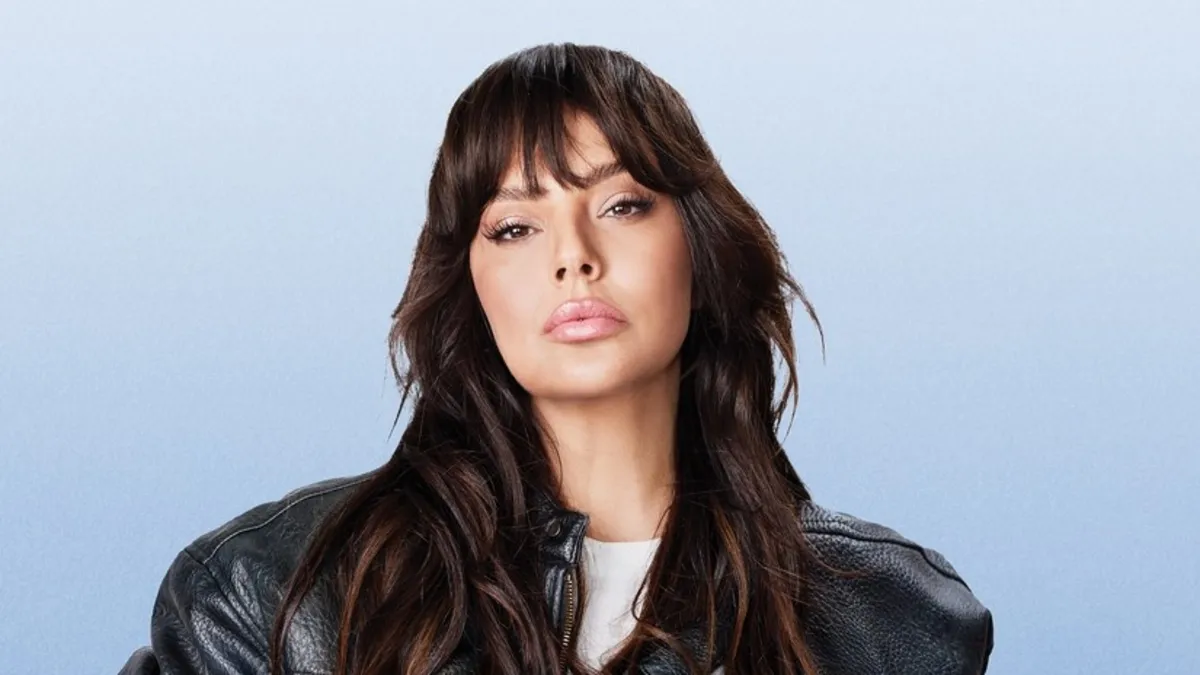 Ebru Gündeş sahnede içini döktü: Kızımdan sonra en sevdiğim...