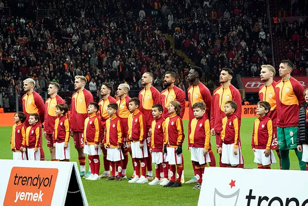 Aslan’dan muhteşem geri dönüş! Galatasaray 2-1 Gaziantep FK MAÇ SONUCU