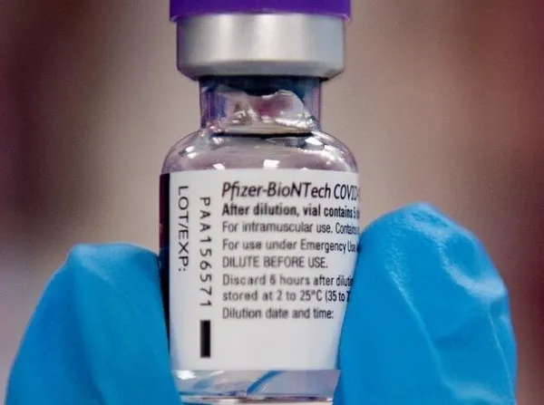 1619021912269.jpg BioNTech ve Pfizer koronavirüs aşılarının sahteleri üretildi! İçinden çıkan madde pes dedirtti! - 5