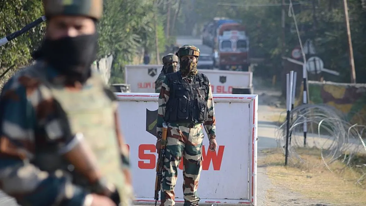 Hindistan'ın başkenti Yeni Delhi'de bir araçta patlama! Çok sayıda ölü ve yaralı var