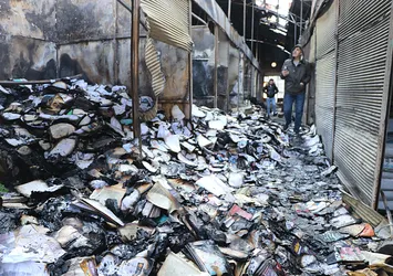 Van'daki Mısır Çarşısı'ndaki yangın araştırılıyor: 60 iş yeri yandı