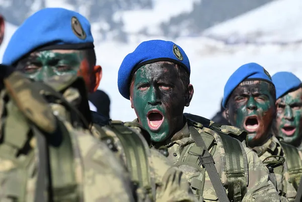 Son dakika: Libya ve Afganistan tezkeresi TBMM’de kabul edildi