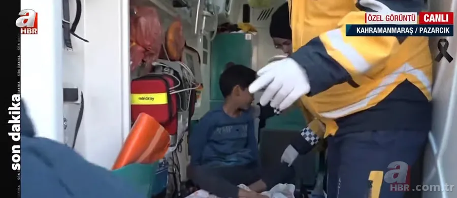 Yüzyılın deprem felaketinde peş peşe MUCİZE haberleri! A Haber ekipleri görüntüledi 20