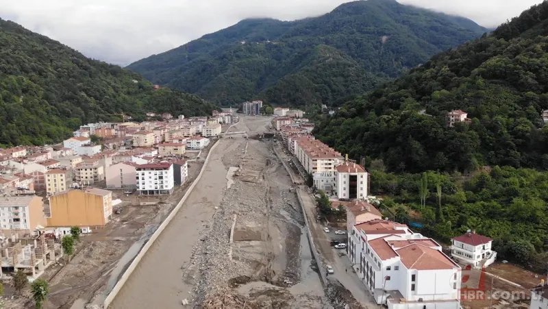 Mum ışığında LGS’ye çalışan afetzede Önder Türkiye birincisi oldu 2