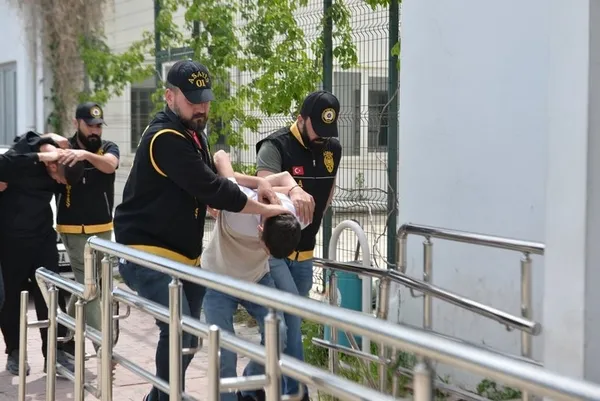 1683635839230.jpg Adana'da akılalmaz olay! Konuyla ilgisi olmayan adam cinayete kurban gitti - 3