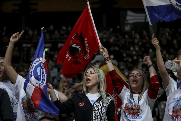 bahcesehir-kolej-finale-goz-kirpti-unahotels-reggio-emilia-bahcesehir-koleji-69-72-mac-sonucu-ozet-1650488608493.jpg Bahçeşehir Koleji finale göz kırptı! Unahotels Reggio Emilia - Bahçeşehir Koleji: 69-72 (MAÇ SONUCU - ÖZET) - 1