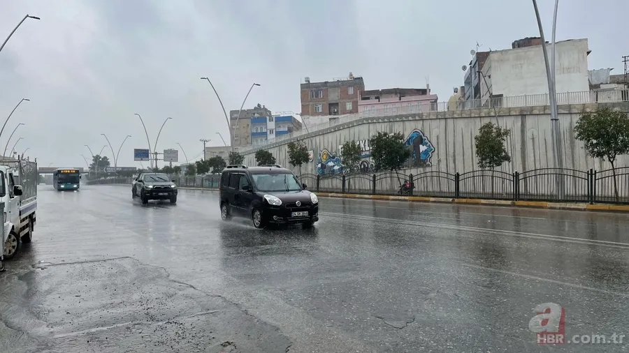 Deprem bölgesi Şanlıurfa'da etkili sağanak 5